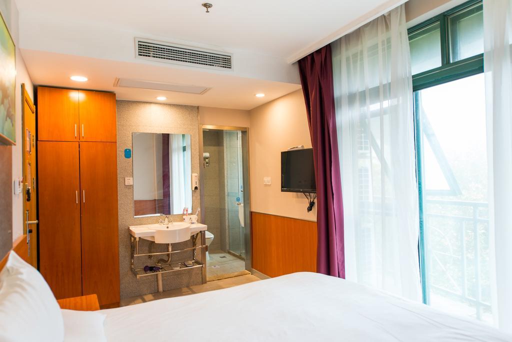 Hanting Express Shanghai South Shanxi Road Exterior foto